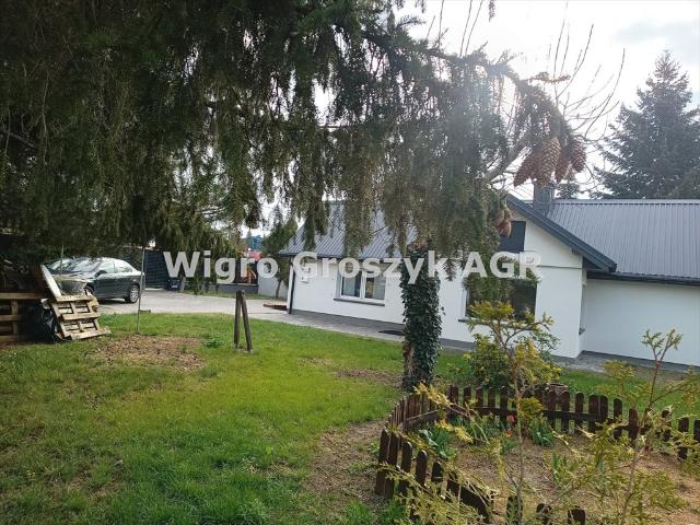 Urokliwy dom 60 m² z garażem i ogródkiem w Łomiankach