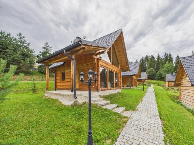 Urokliwy dom rekreacyjny z dostępem do basenów i SPA zapraszam