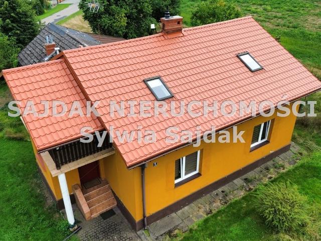 Urokliwy dom z lat 50. z cegły, 139 m², ogród i garaż