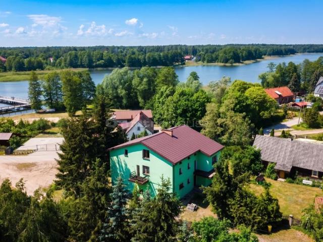 Urokliwy dom 242 m² z potencjałem blisko jeziora i lasów