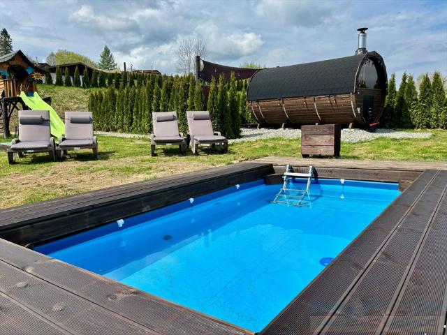 Urokliwy domek 35m2 z jacuzzi, sauna i pełnym wyposażeniem