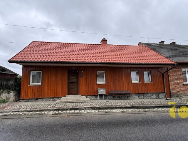 Urokliwy drewniany dom w Czchowie 89 m² z potencjałem