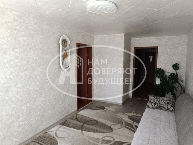 Уральский пгт, Школьная ул,3