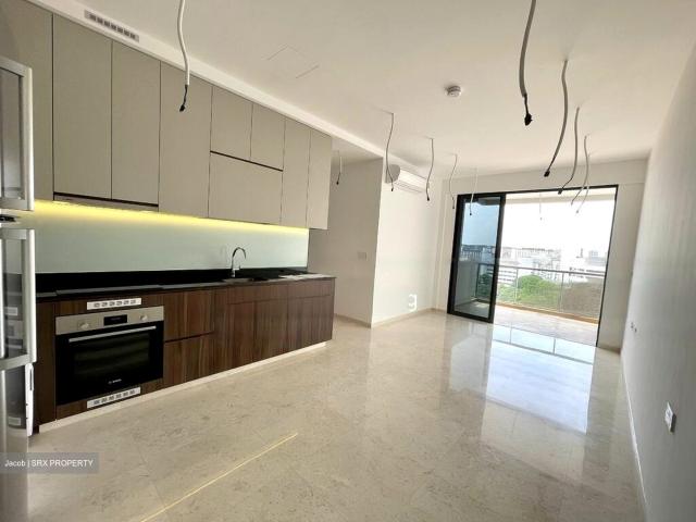 Urban Treasures D14, Condominium