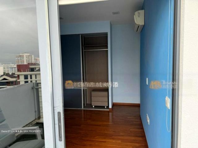 Urban Vista D16, Condominium