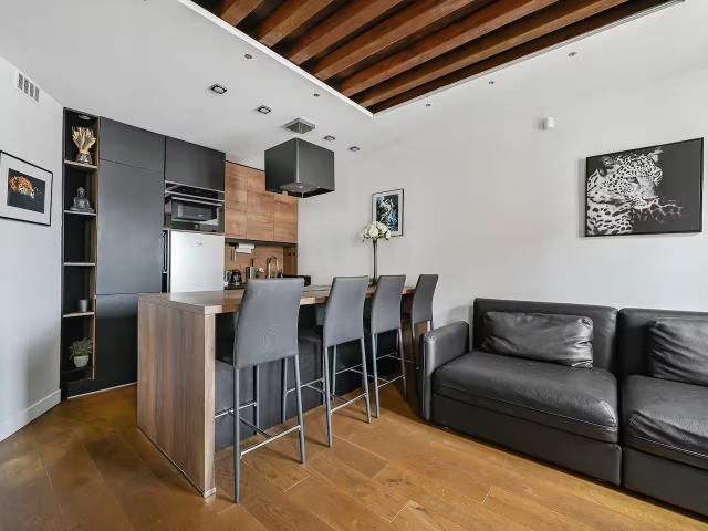 Urban Elegance: Your Stylish Getaway
