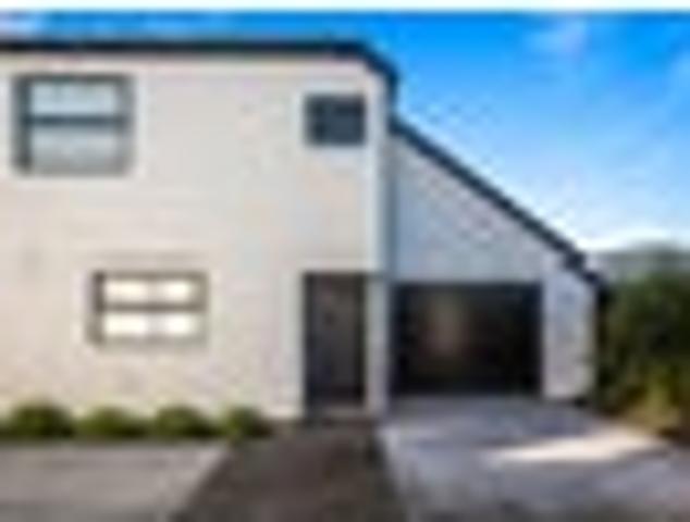 Owner wants sold, asking price $529,000