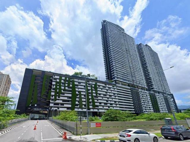 Urban Suites Freehold Fully Furnished 2 Car Parks Near Future LRT