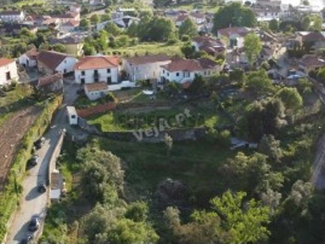 Urbano em Melres e Medas