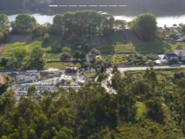 Urbano em Melres e Medas