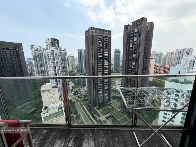 Urbana D9, Condominium