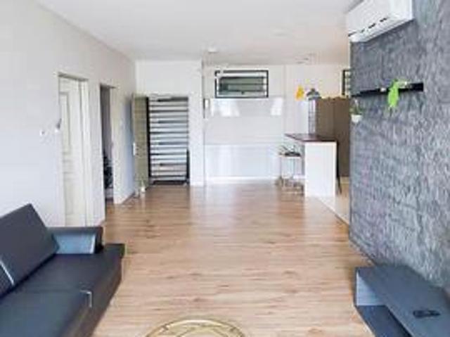 Urbaneeze Apartment Near Kuching Airport green height