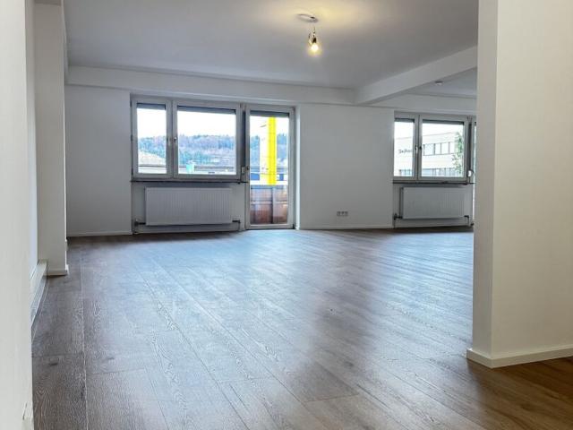 Urbanes Loft Büro oder Praxis mit Wohlfühlfaktor