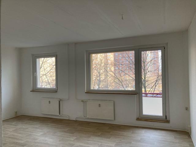 Urbanes Wohngefühl mit offener Wohnküche und Balkon