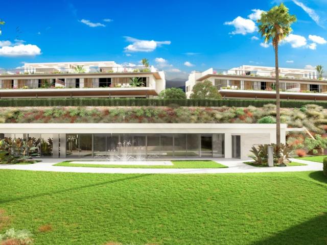 Urbanización cerrada en primera línea de golf, sobre unas su. 156m² Marbella