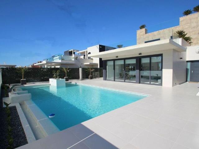 Urbanización de moderno diseño, Luminosa, Segura, primeras c. 197m² San Miguel de Salinas