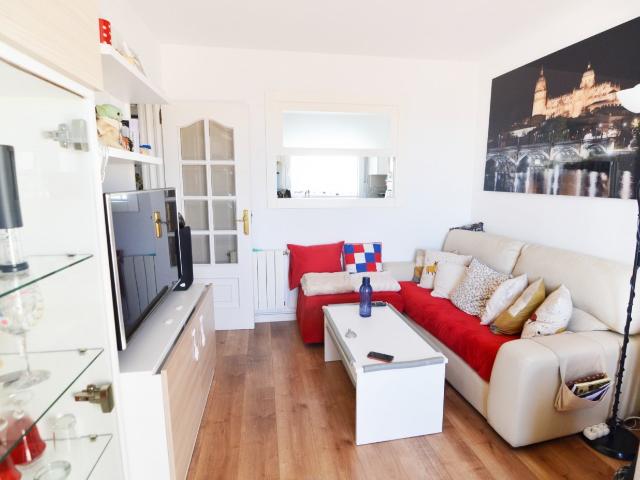 Urbis te ofrece un ático en venta en zona San Isidro, Salamanca