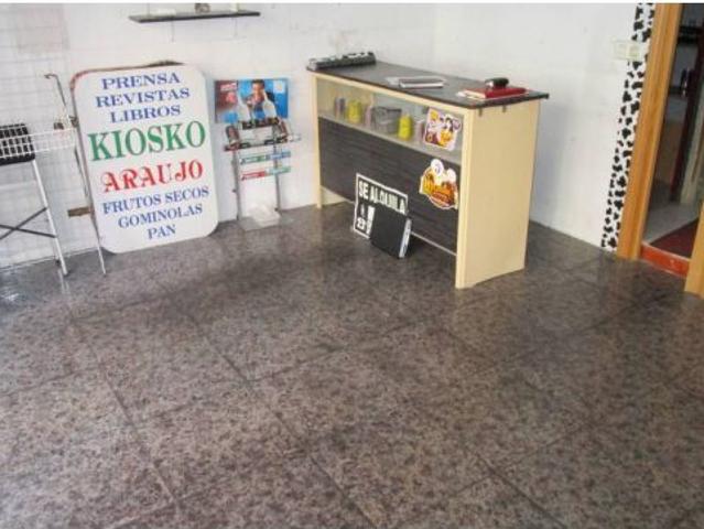 Urbis te ofrece un Local comercial en alquiler al lado de Van Dyck, Salamanca