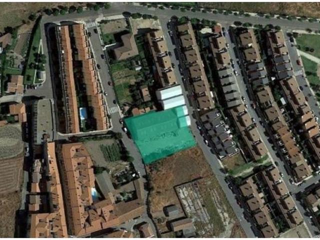 Urbis te ofrece un suelo con nave industrial en venta en Villamayor, Salamanca