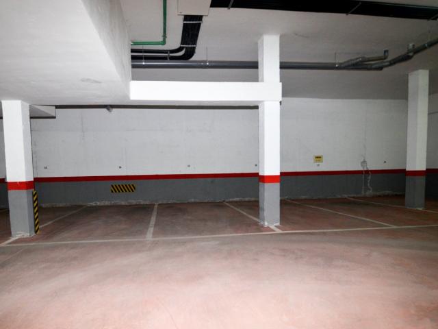 Urbis te ofrece una plaza de parking en Candelario, Salamanca