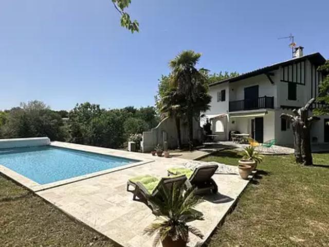 Urcuit 64990 Achat / Vente maison 6 pièces t6 piscine terrasse