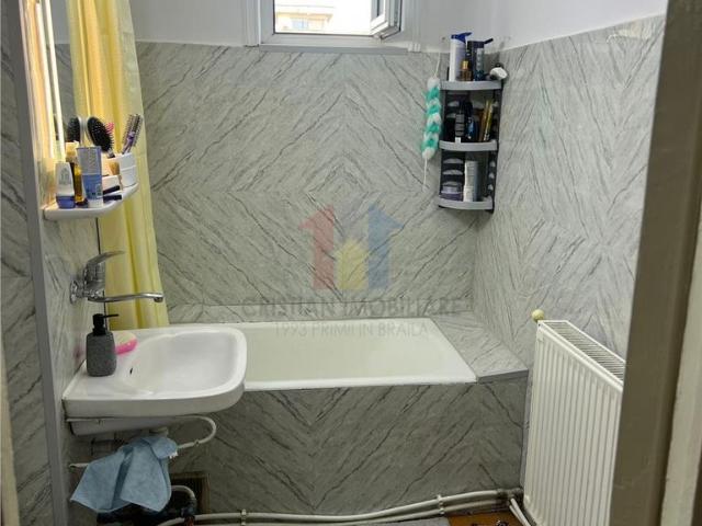 Urgent! 3 camere confort 1 decomandat, etaj 3, 2 balcoane, Radu Negru