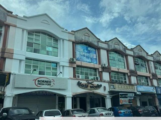 URGENT SALE | 3 Storey Shoplot @ 4½ Mile Kuching | Tenanted Investment | RM1.2M
