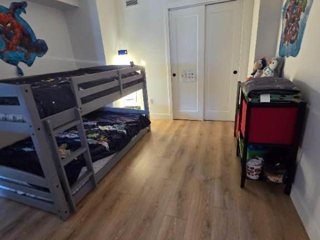 URGENT * 4 1/2 Ste Foy * Grand et neuf appartement style condo