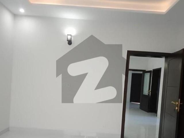 Urgent Sale 1 Kanal Main Boulevard Corner House | Investment Opportunity Top City 1