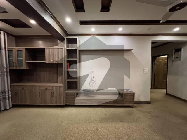 Urgent Sale 3 Bed Renovated Flat