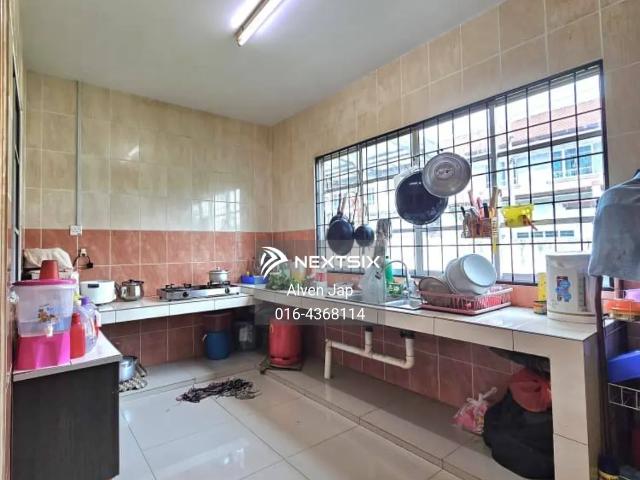 Urgent sale* *price drop* *3 storey commercial shoplot for sale