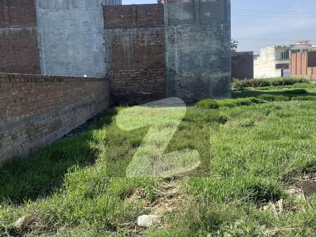 Urgent Sale Residential 5 Marla Plot | Main Sialkot Road | Sardar Town | Gujranwala