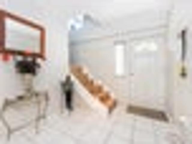 Urgent Sale: Solid 1970s Character, 713sqm Section