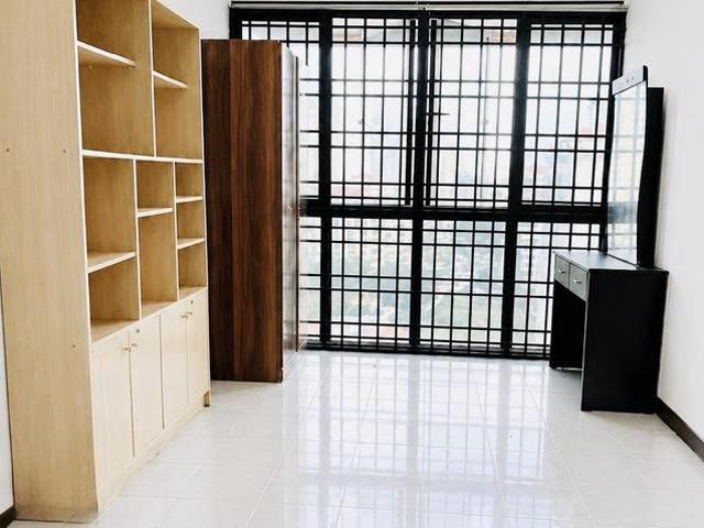 URGENT SALES Eastern Court Batu Lancang Renovated High floor 1CP