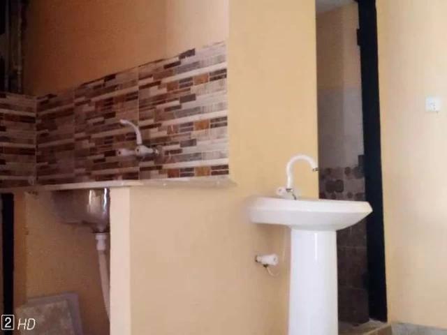Urgently sale for 14 lac Karachi Liaquatabad ID 07749