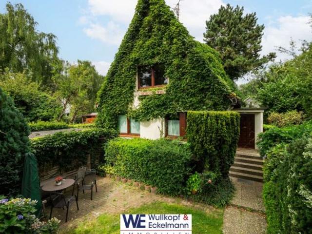 Urig trifft urban – Haus mit Einliegerwohnung, Charme und Potential am Niendorfer Gehege