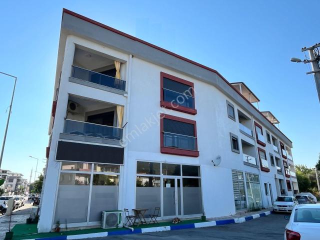 Ürkmez De Asansör Çarşi Merkezde Satılık 2+1 Daire