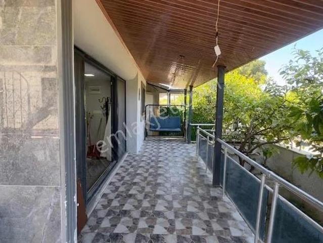 Ürkmez Plaja 300 M. Kiralık Yazlık