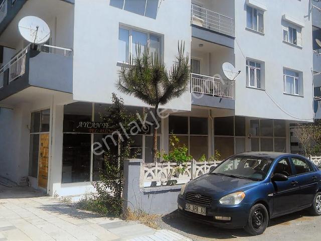 Urla Mareşal Fevzi Çakmak Mahallesinde Kiralık İş Yeri