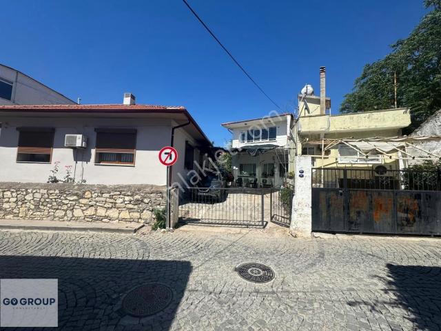 Urla Mermerli Çeşme'de Bahçe İçerisinde Satılık 3+1 Daire