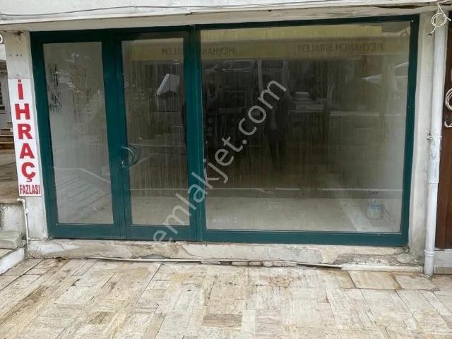 Urla Merkezde Kiralık İşyeri Dükkan
