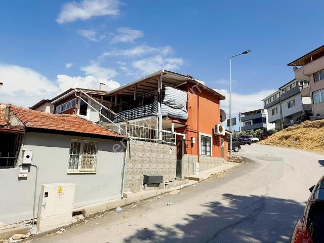 Urla Merkez'de Tek Daire Fiyatına İki Daire !