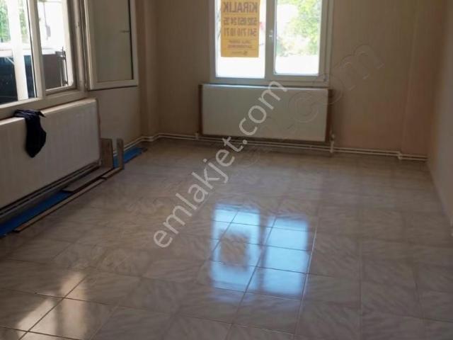 Urla Merkezde Yuksek Giriş 2+1 Kiralık Daire