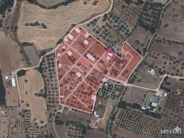 URLA ÖZBEKTE SİTE İÇİNDE ELEKTİRİK SU VAR 260 m