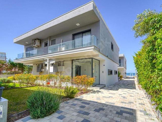 Urla Atatürk mah.de Sıfır Eşyalı Sıfır Villa