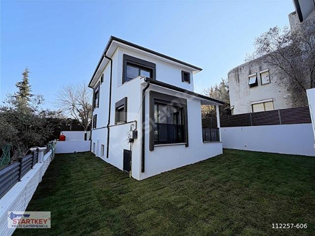 URLA ÇEŞMEALTINDA KİRALIK MÜSTAKİL VİLLA