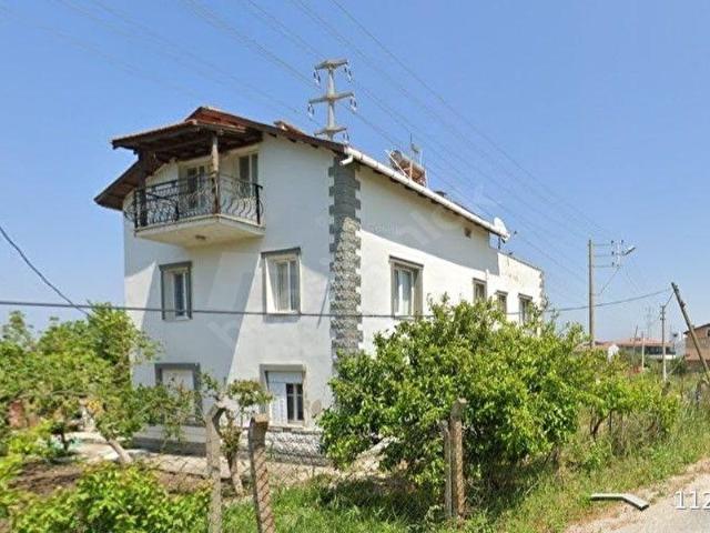 URLA İÇMELER'DE MÜSTAKİL EVLİ ARSA