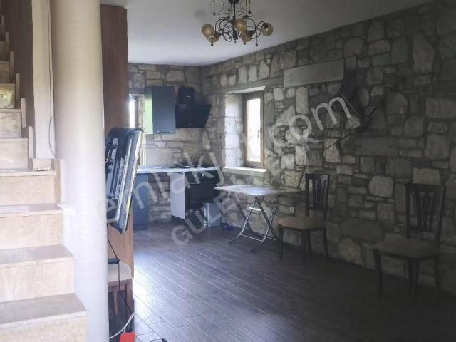 Urla Rüstem Mahallesi'nde Kiralık 1+0 Daire