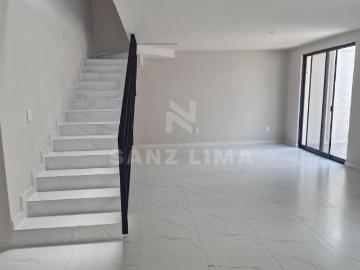 Urquijo Residencial: Casa Torrijo, luminoso, moderno y comodo hogar