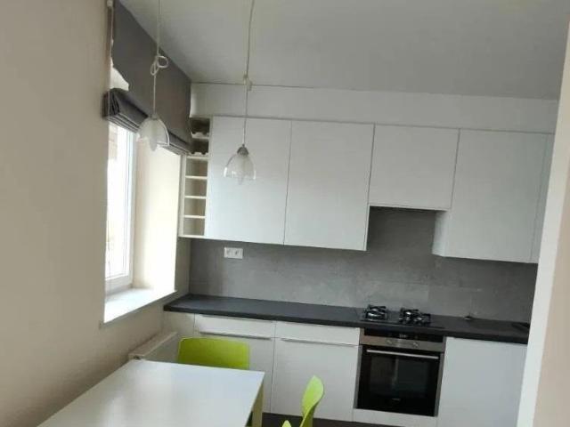 Ursynów, 50 m², ciche i słoneczne z balkonem
